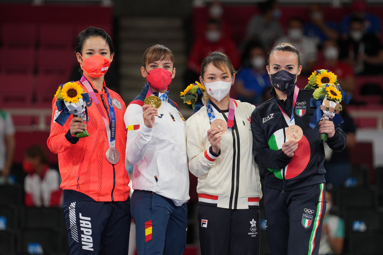 Viviana Bottaro con la sua medaglia di bronzo a Tokyo 2020