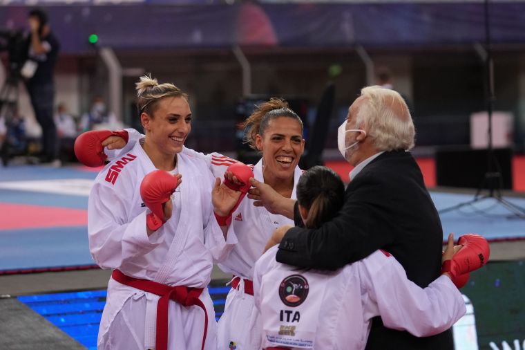 squadra f kumite bronzo 2 mondiali 2021