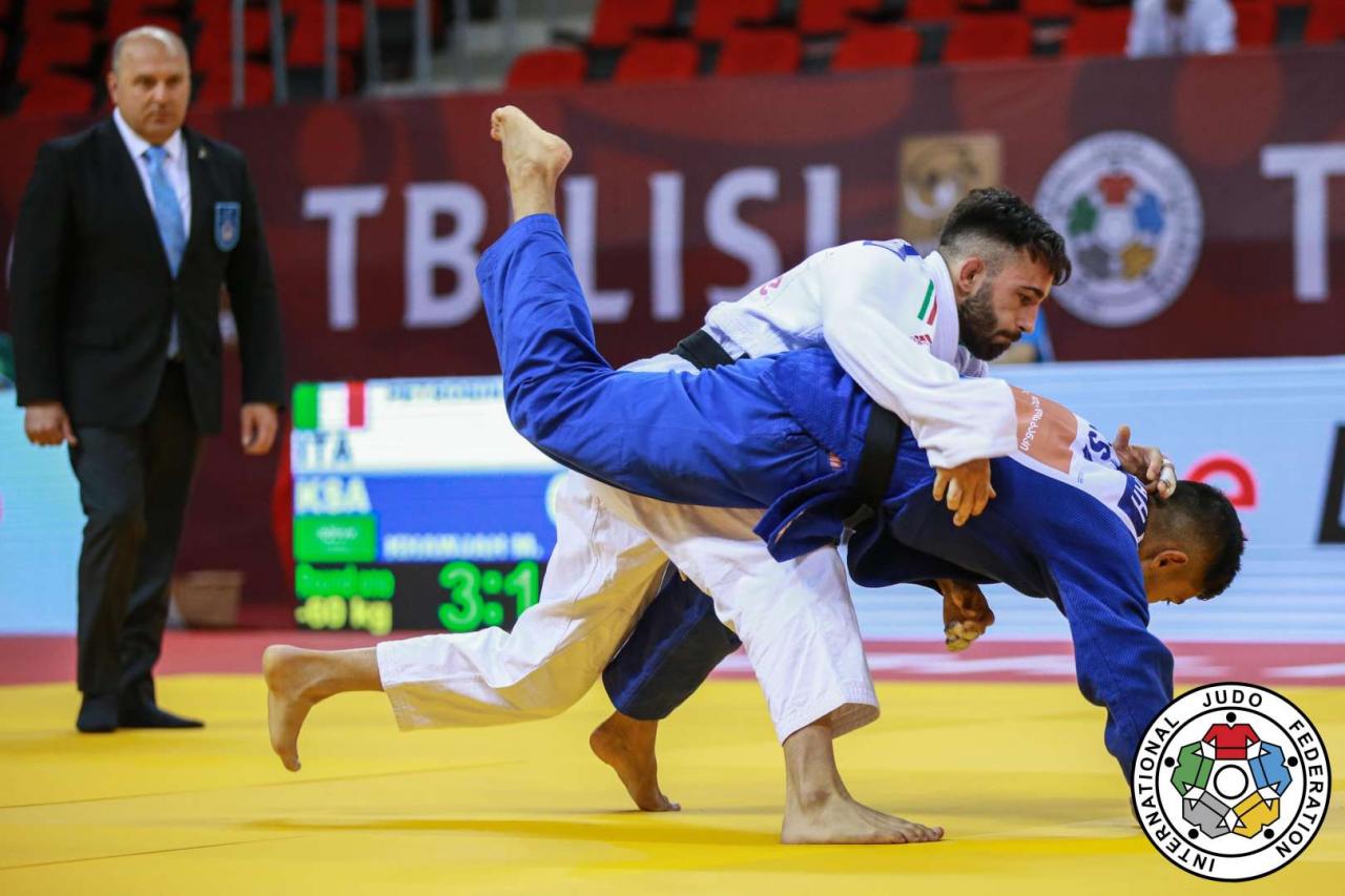 images/large/42_tbilisi_grand_slam_2022_round_1_ita_petrosino_vs_ksa_khawjah_60_kg_edf.jpg