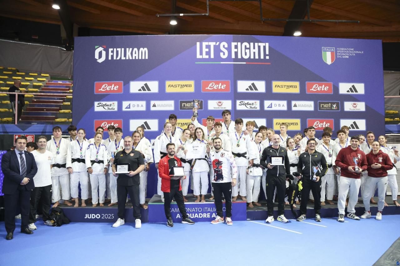 images/large/cadetti_mixed_teams.jpg