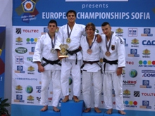 /immagini/Judo/2010/Samokov_podio_73_Regis_2_RID.JPG