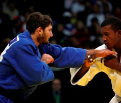 /immagini/Judo/2011/Di_Guida__ITA__Armenteros__CUB__2_rid_01.jpg