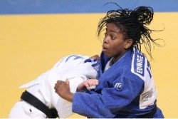 /immagini/Judo/2012/Edwige_Gwend3.jpg