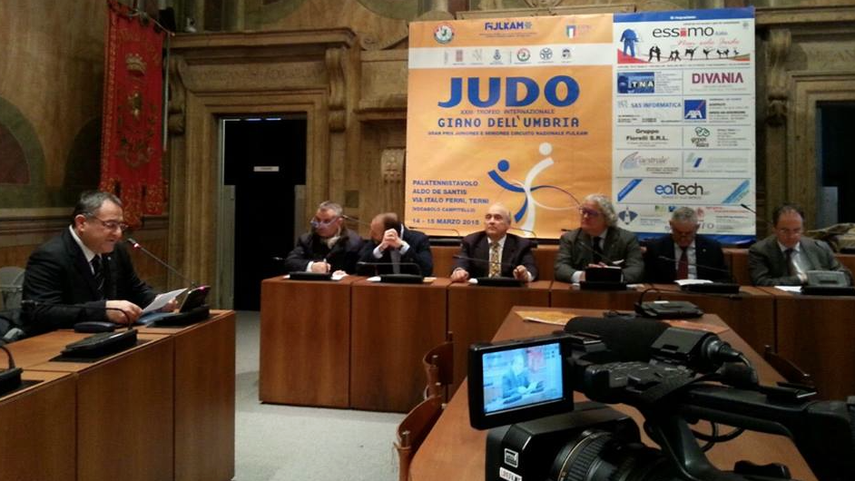 Grand Prix junior-senior a Terni, Master a Genova e Città del Palio a Siena 