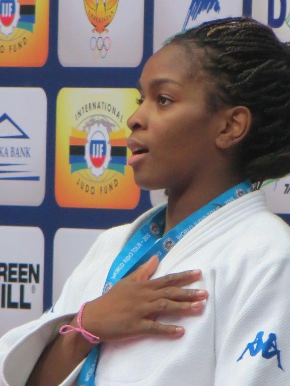 Vale oro il Grand Prix a Tashkent di Edwige Gwend