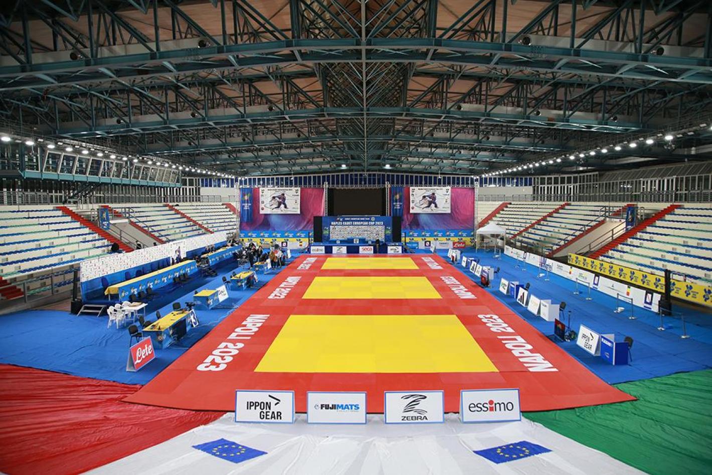 images/lazio/JUDO_IMG/medium/PalaVesuvio.jpg