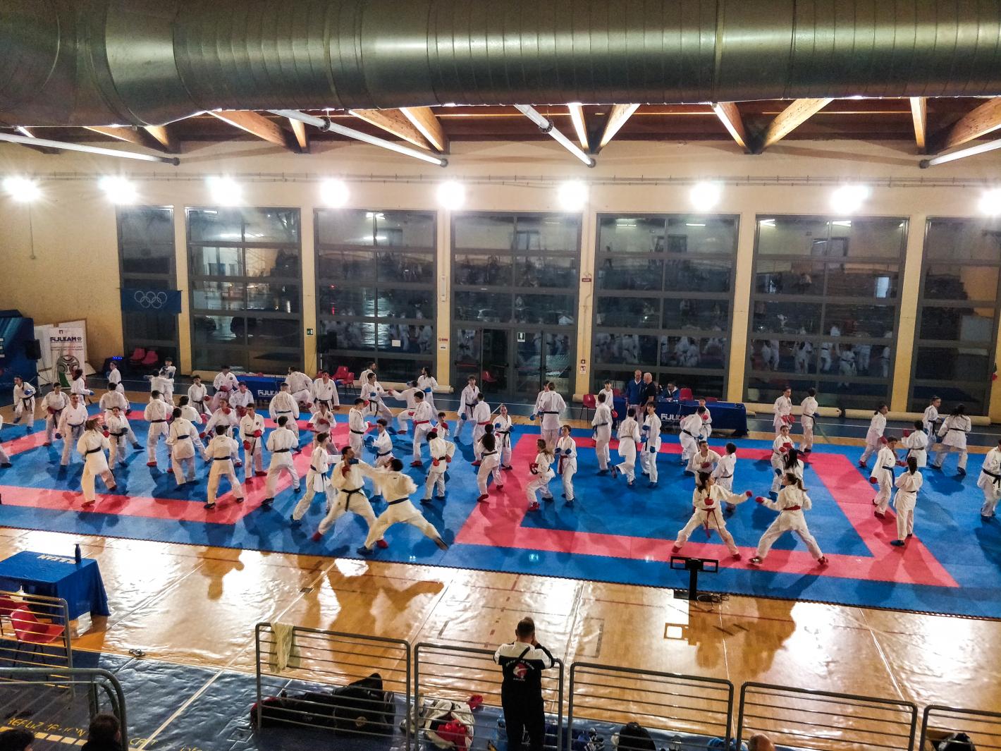 images/lazio/Karate_IMG/large/medium/Allenamento_CTR_01_10_febbraio_2024.jpg