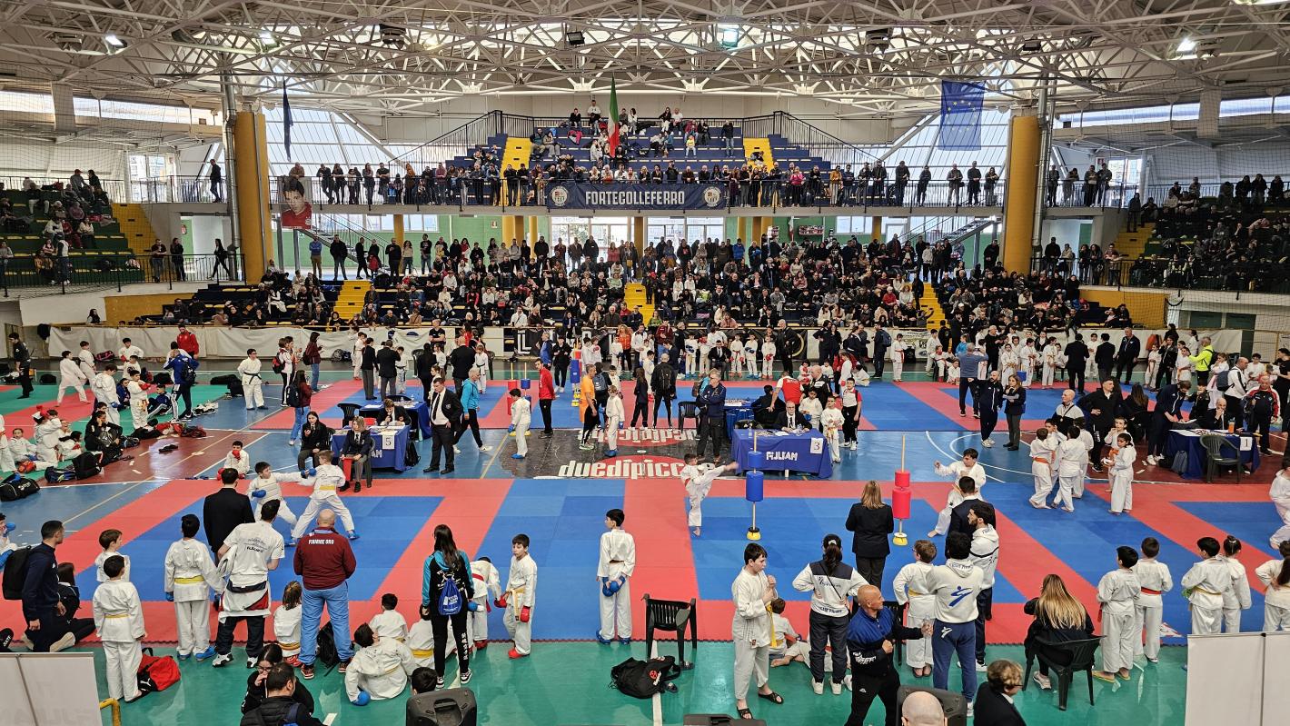 images/lazio/Karate_IMG/large/medium/Trofeo_Giovanissimi_2024_01.jpg