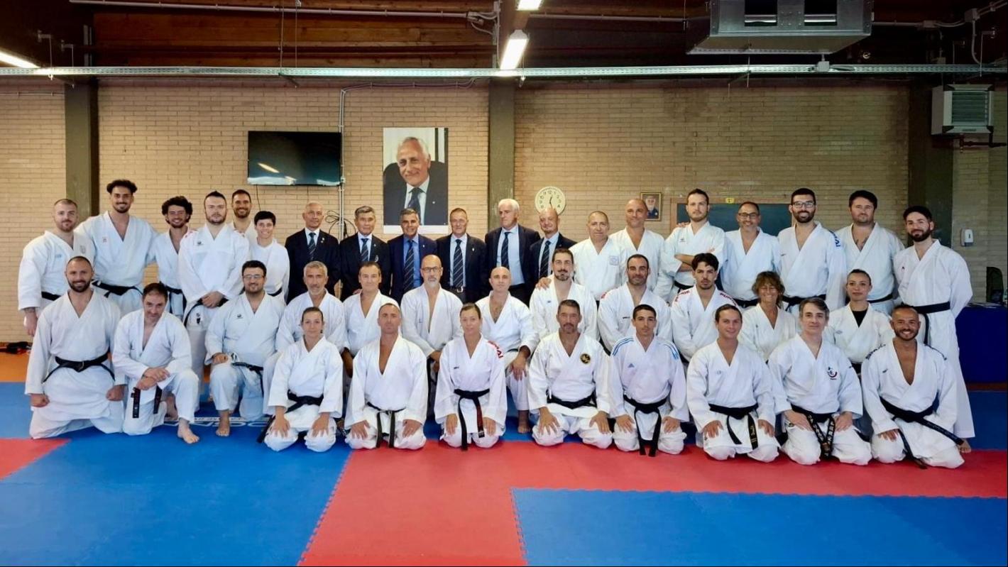 images/marche/Karate/2025/medium/mattoni_e_biondo_istruttori_di_karate.jpg