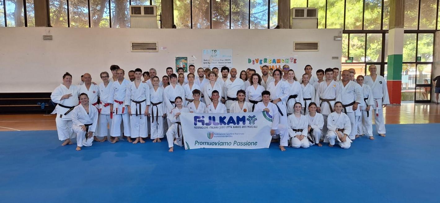 images/marche/Karate/2025/medium/primo_corso_propedeutico_dan_1.jpg