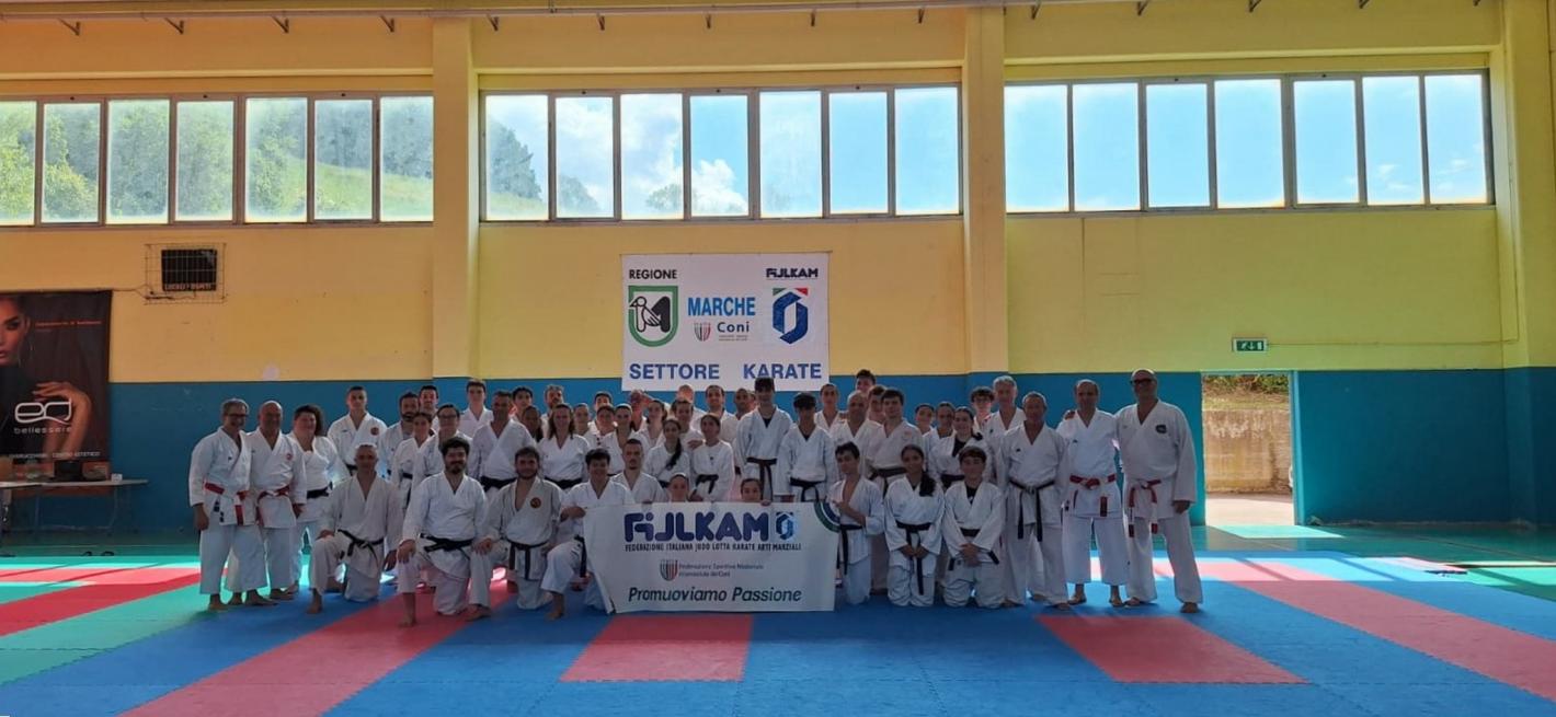 images/marche/Karate/2025/medium/propedeutico_dan_2_2.jpg