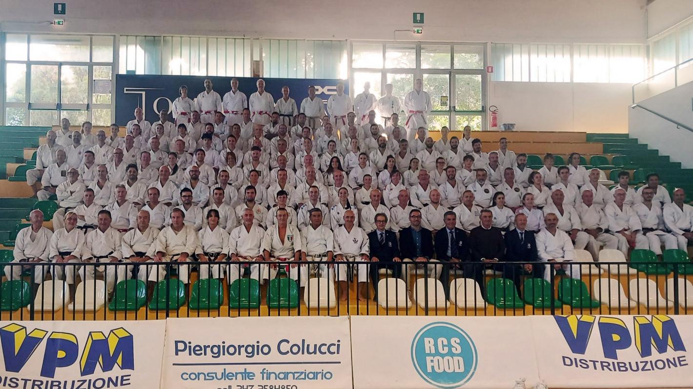 images/marche/Karate/2025/medium/seminario_di_stile_01.jpg