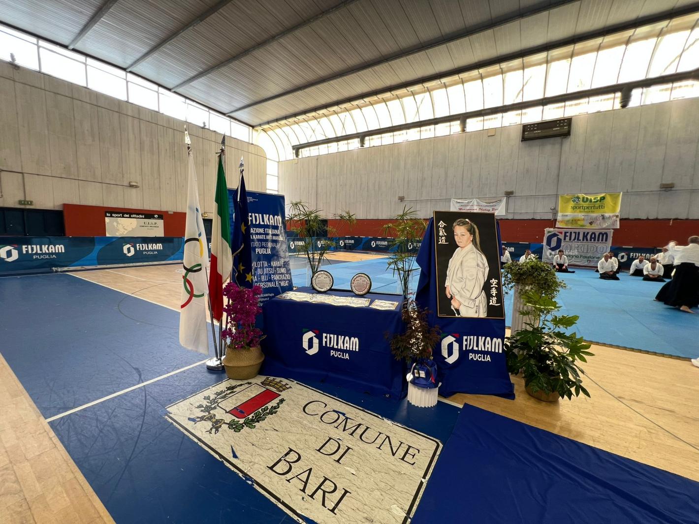 images/puglia/Aikido/Seminar/memorial_barbone/medium/SIA_MAB_11.jpeg