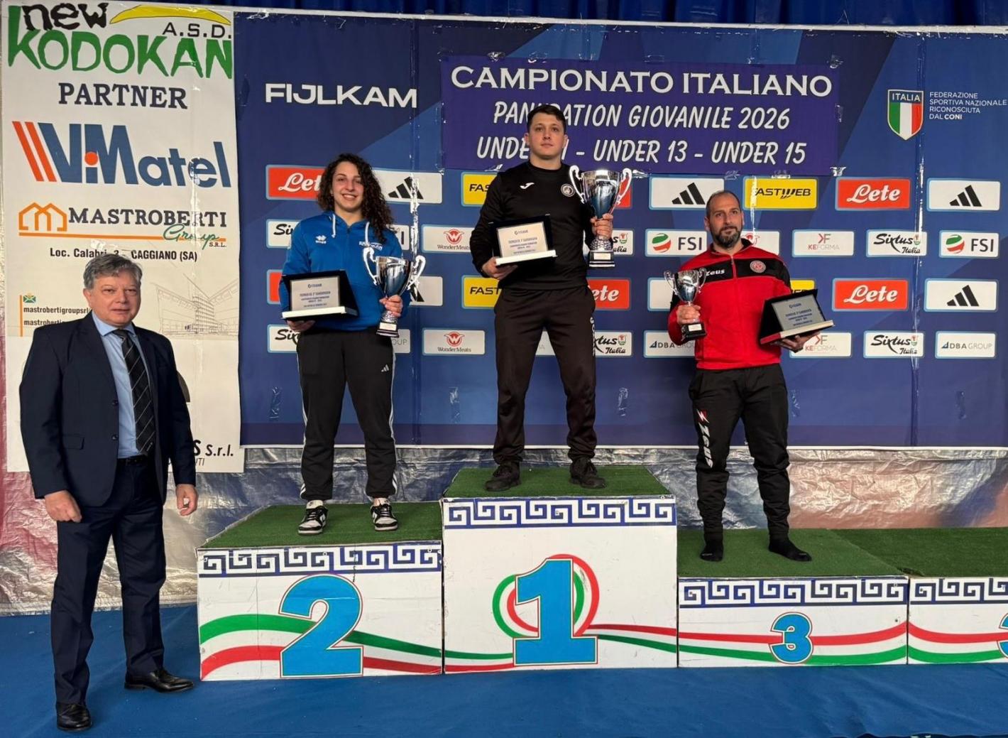 images/puglia/Pankration/medium/Podio_società_Campionato_Italiano_Pankration_U15jpg.jpg