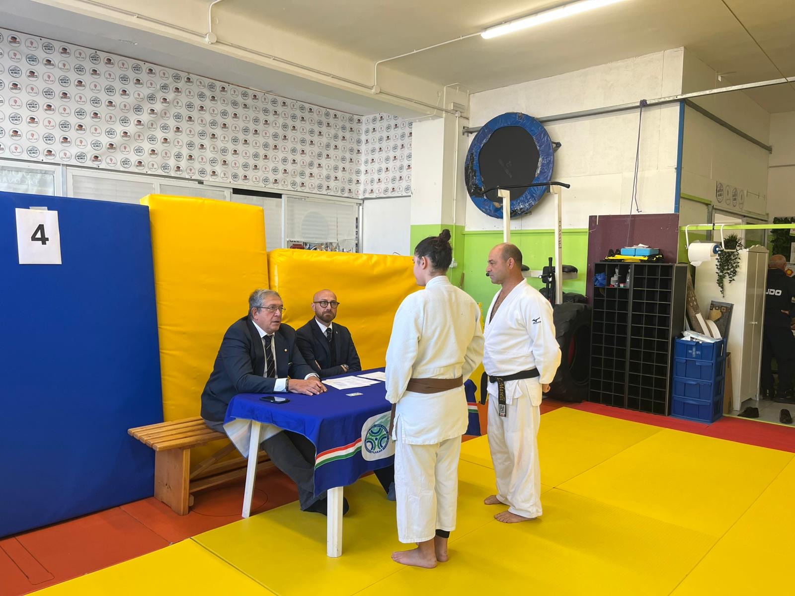 5BF24BC0 1CCF 40D4 8779 BC04DBE9CAB3