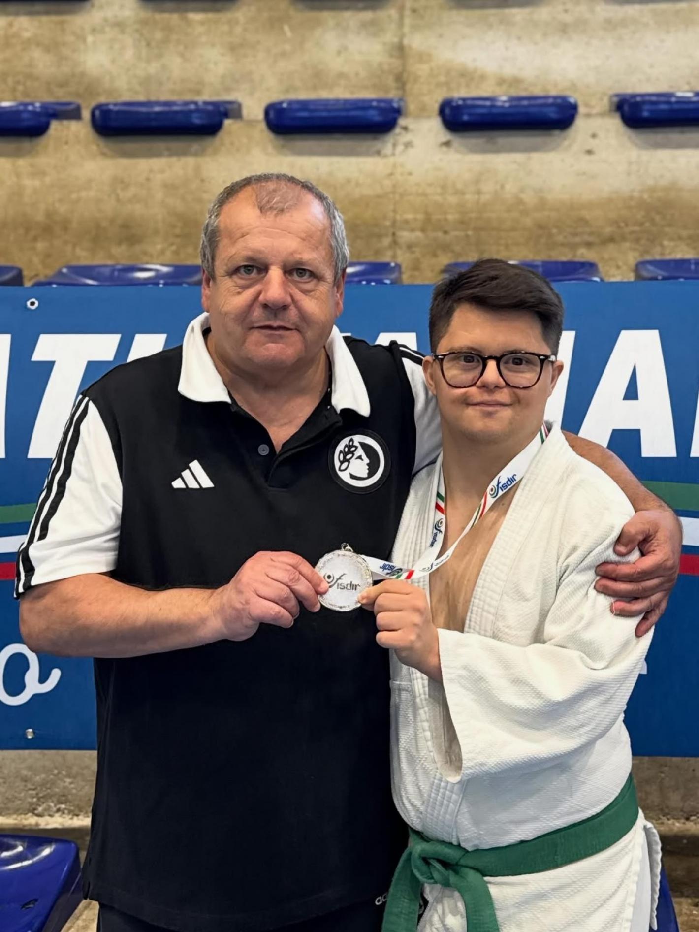 images/puglia/judo/Fisdir/medium/6fc36015-22cf-4fb0-879b-2df9e5f5c385.jpeg