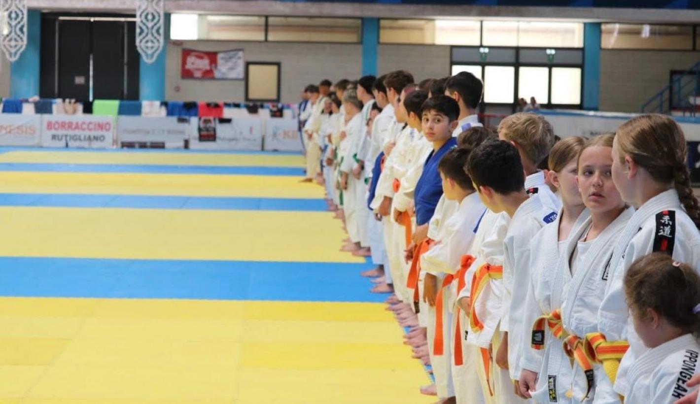 images/puglia/judo/magna_grecia/medium/726420896_1537537625076747_349065573494675294_n.jpg