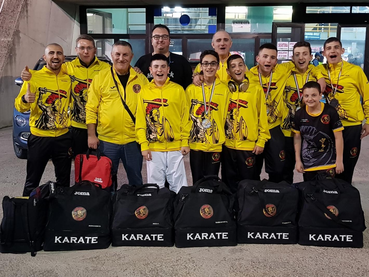 images/puglia/karate/medium/20180513_203903.jpg