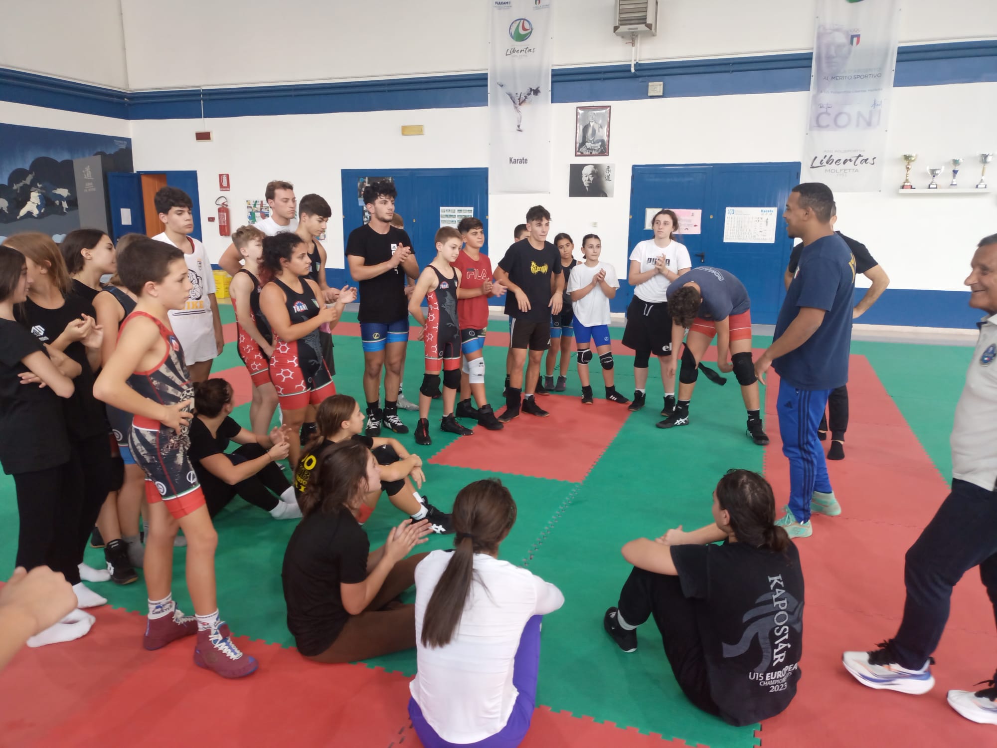 Accademie L 9