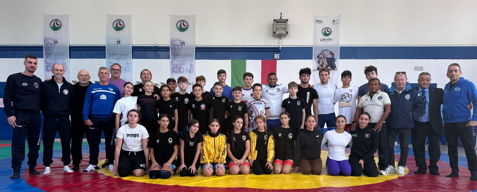 Accademie L 9 2