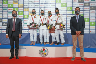 Podio48Kg25