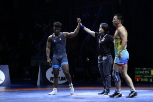 Chamizo_gold medal_ vince contro il kazako Daniyar Kaisanov