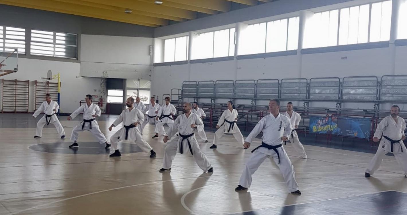 images/sardegna/Settore_Karate/2020/Corso_Asp.Allenatori_e_UDG/medium/800A9F0B-2A3F-4215-A948-4BD44284EDF2.jpeg