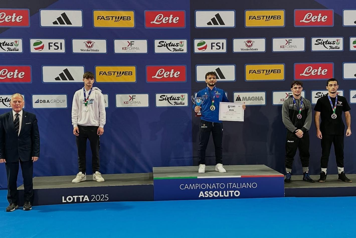 images/sardegna/Settore_Lotta/2025/20250216_campionati_assoluti_di_lotta_Simone/medium/Immagine_WhatsApp_2025-03-04_ore_13.26.20_099cc5c7.jpg
