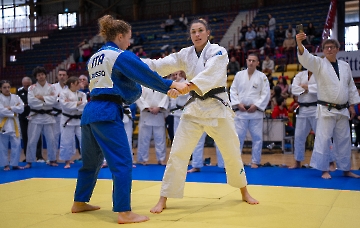 Alice Bellandi Golden Tour Catania 160