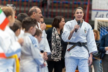 Alice Bellandi Golden Tour Catania 60