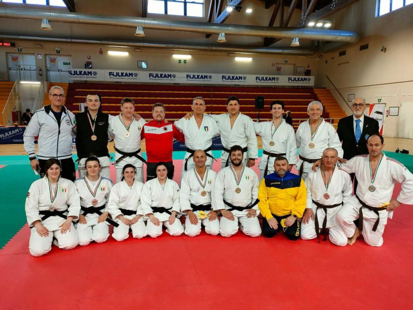 images/veneto/Judo/2022/medium/20220222-gruppoKata.jpg