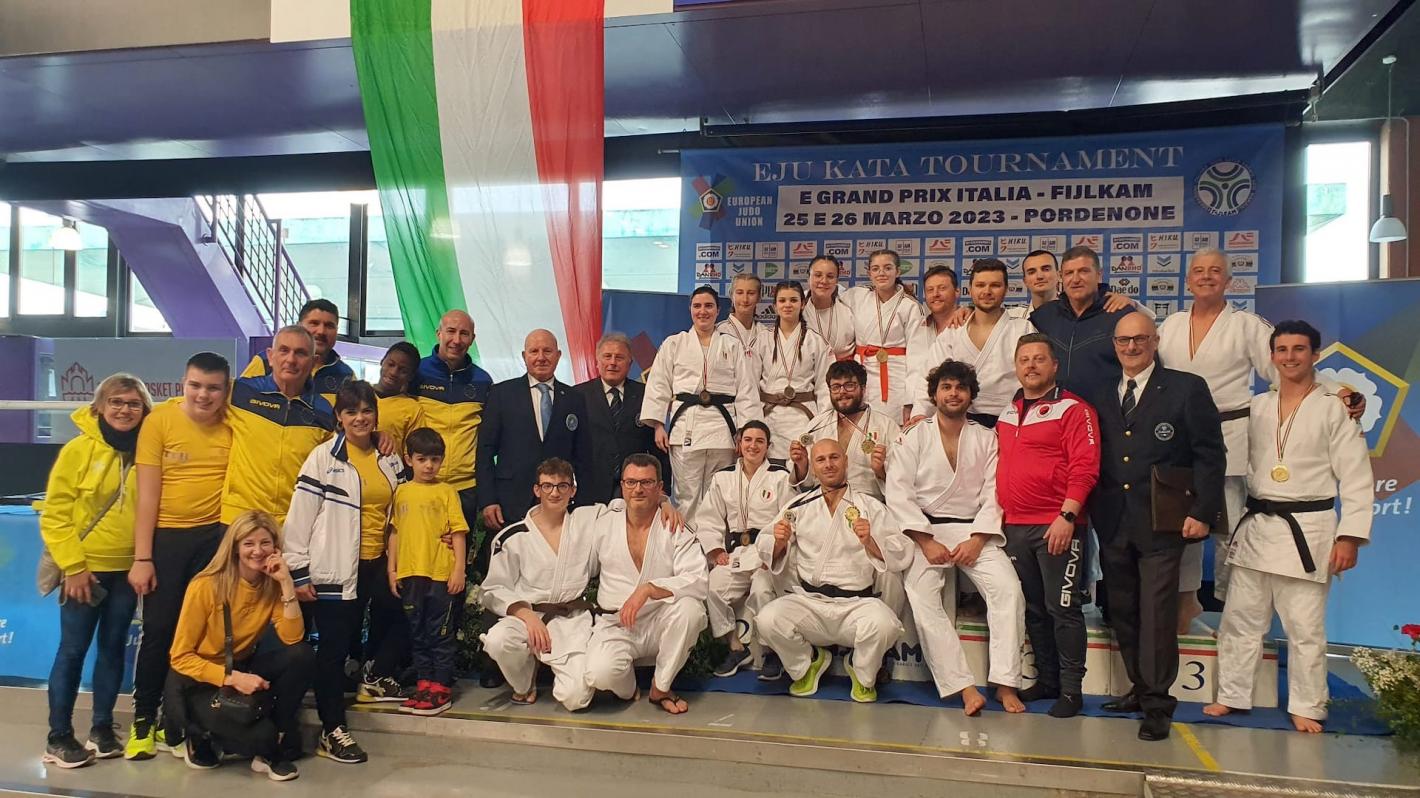 images/veneto/Judo/2023/medium/20230326_gruppoKata.jpg