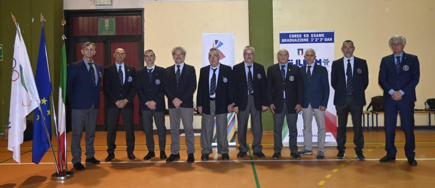 images/veneto/karate/medium/graduazionedan.jpg